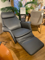 Stressless® Sam Power Disc Base Leather Chair with Wood and Heat and Massage - BLACK FRIDAY SPECIAL READY FOR QUICK DELIVERY