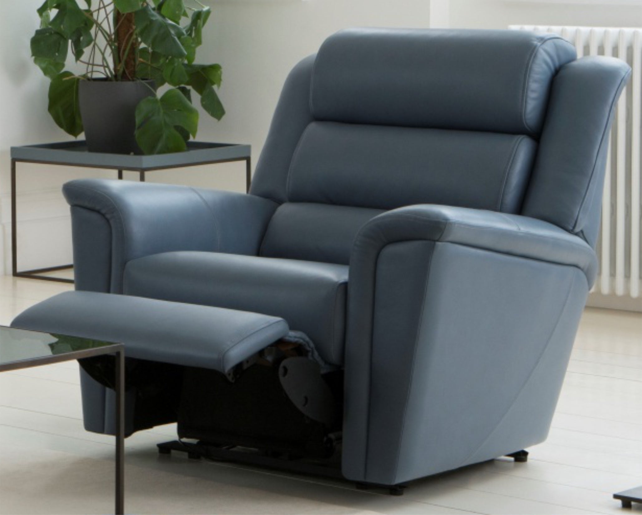 Parker Knoll Colorado Leather Power Recliner Chair with USB Port